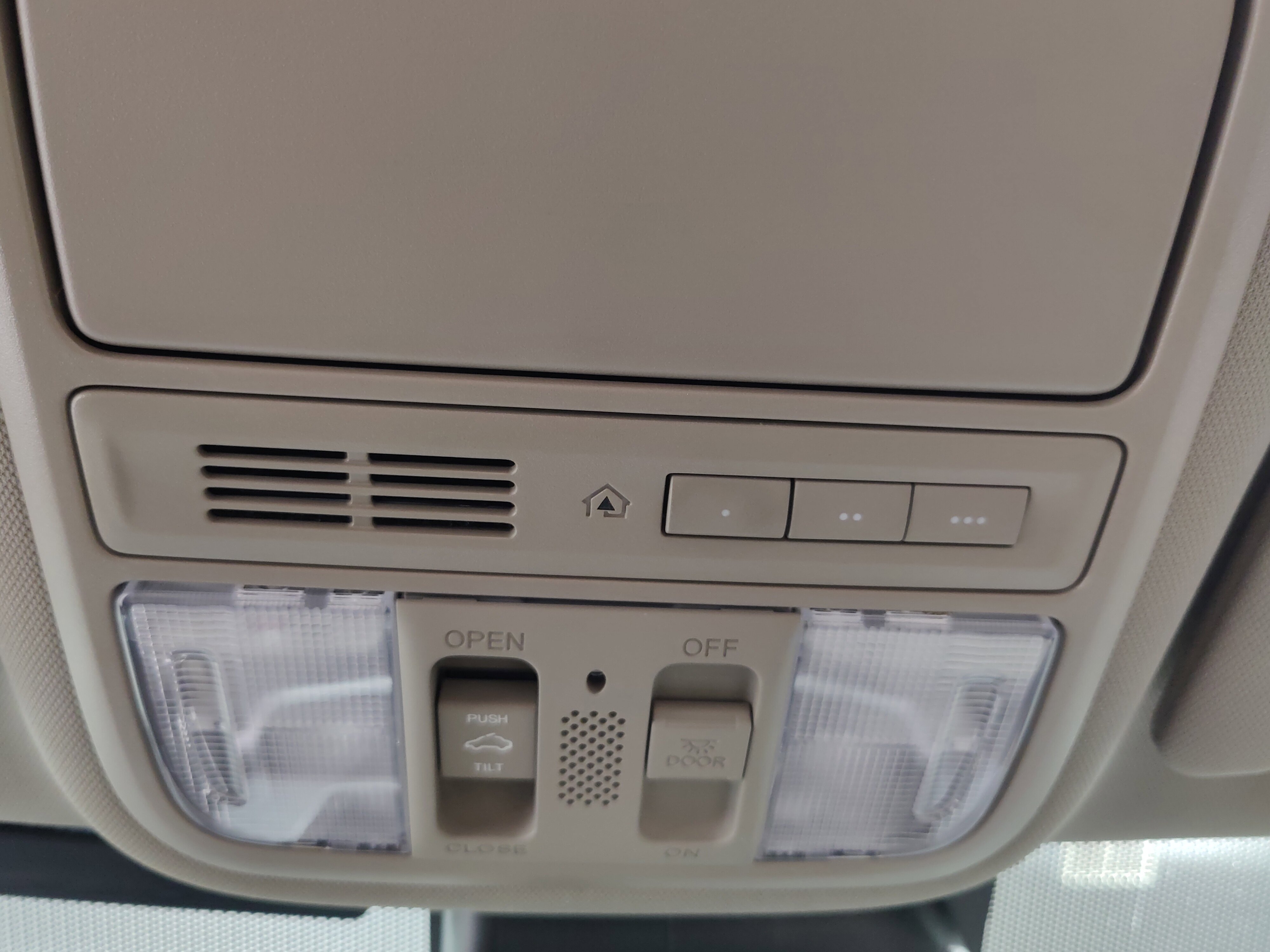 Used 2016 Honda Odyssey EX-L image 27