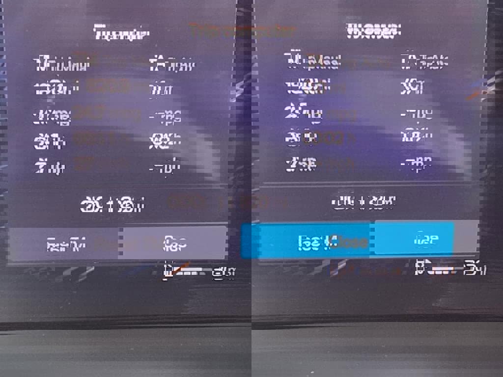 Used 2024 Volvo XC60 B5 Plus image 27