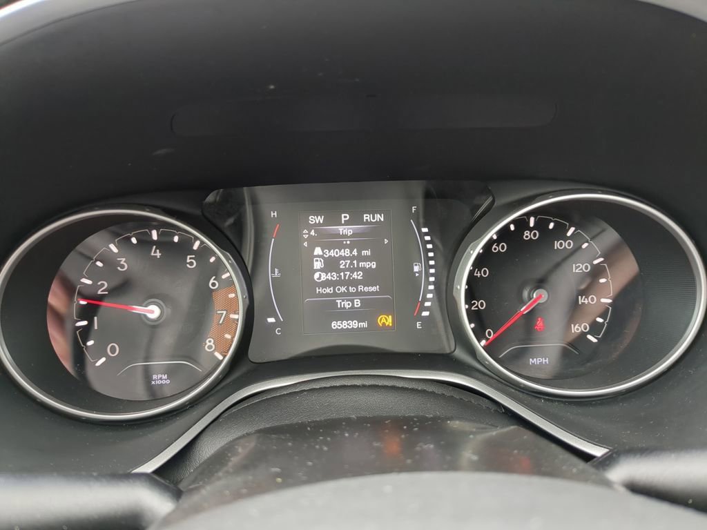 Used 2019 Jeep Compass Latitude w/ Cold Weather Group image 16