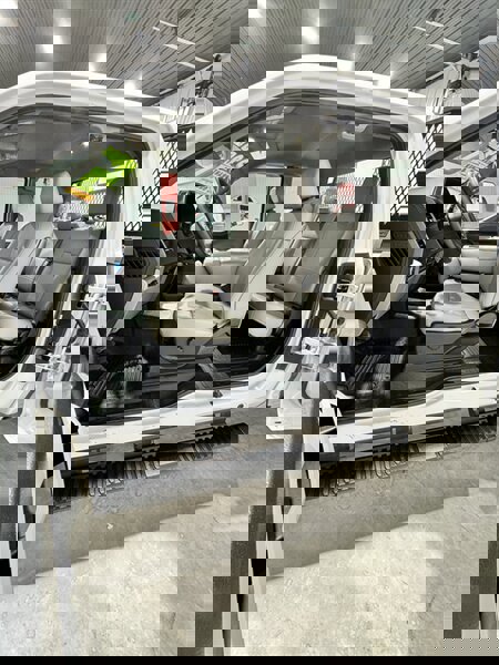 Used 2021 Ford F250 XL w/ Power Equipment Group image 9