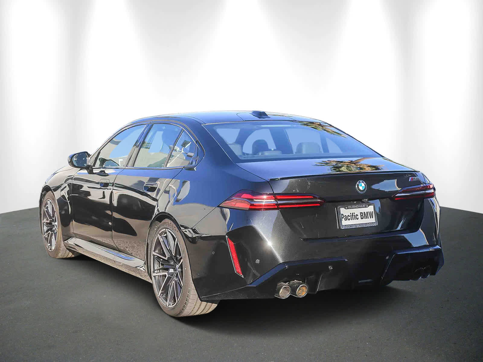 New 2026 BMW M5 w/ Executive Package image 4