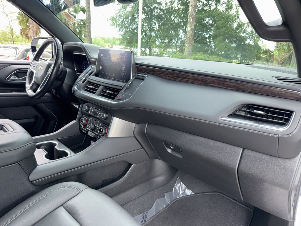 Used 2022 Chevrolet Tahoe LT w/ Luxury Package RWD image 40