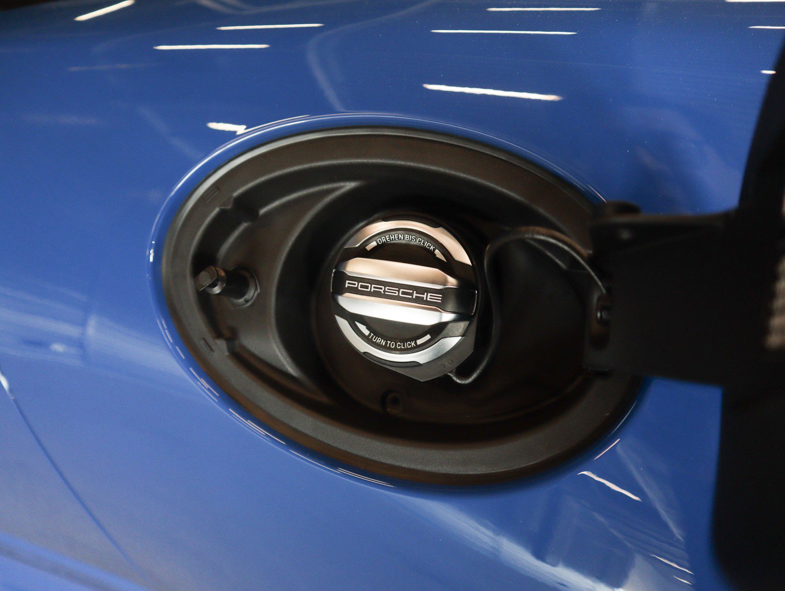 Certified 2025 Porsche 911 Carrera image 30