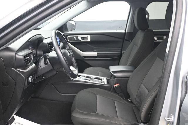 Certified 2023 Ford Explorer XLT AWD/4WD image 6