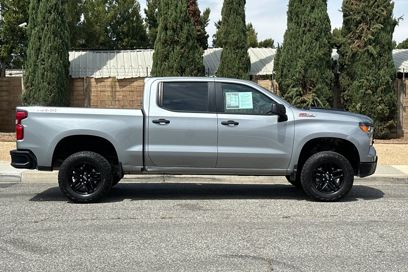 Used 2024 Chevrolet Silverado 1500 Custom Trail Boss AWD/4WD image 3