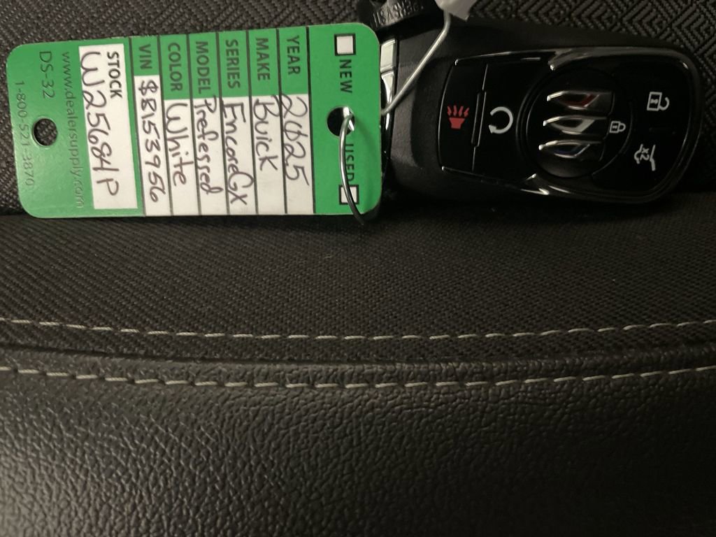 Used 2025 Buick Encore GX Preferred w/ Comfort Package image 28