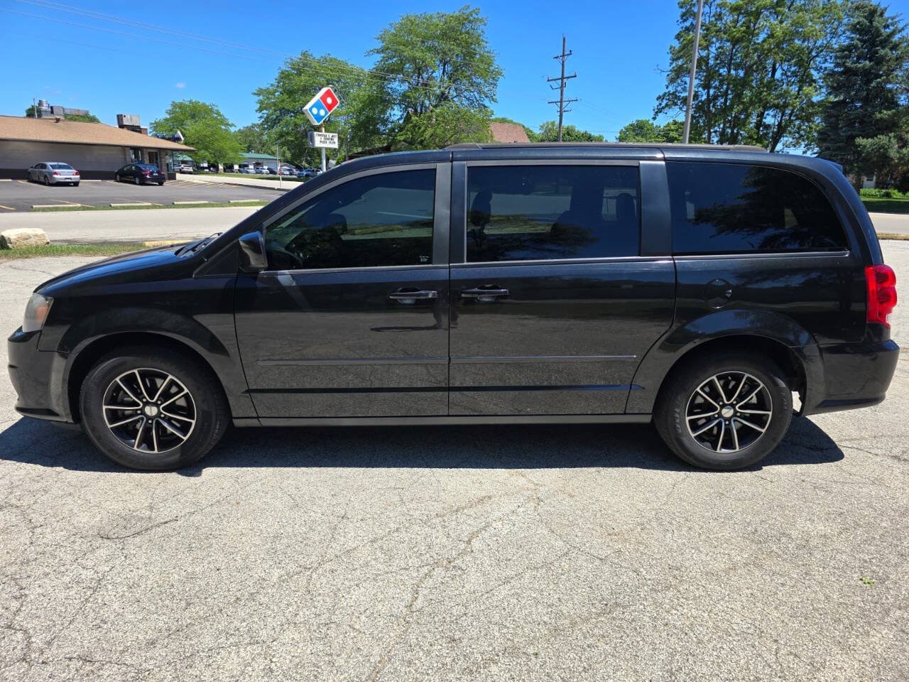 Used 2015 Dodge Grand Caravan R/T w/ Safety Sphere Group FWD image 3
