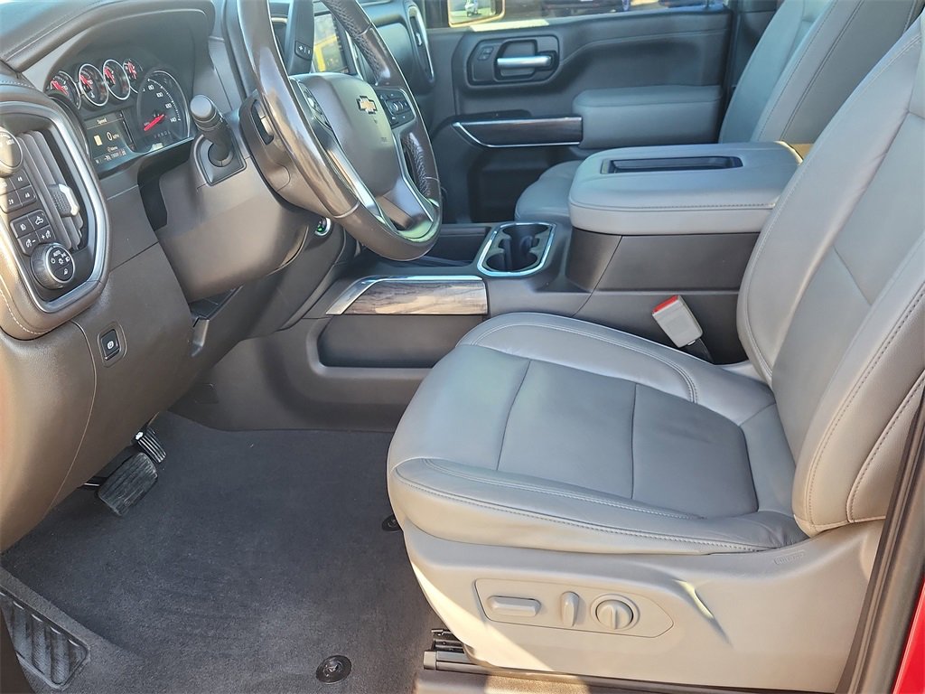 Used 2020 Chevrolet Silverado 3500 LTZ w/ LTZ Convenience Package image 7