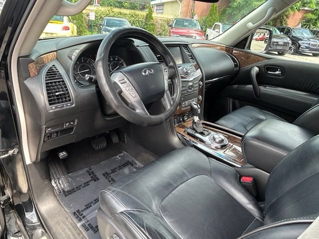 Used 2017 INFINITI QX80 4WD w/ Driver Assistance Package image 13