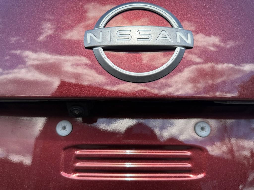 Certified 2025 Nissan Sentra SV image 17