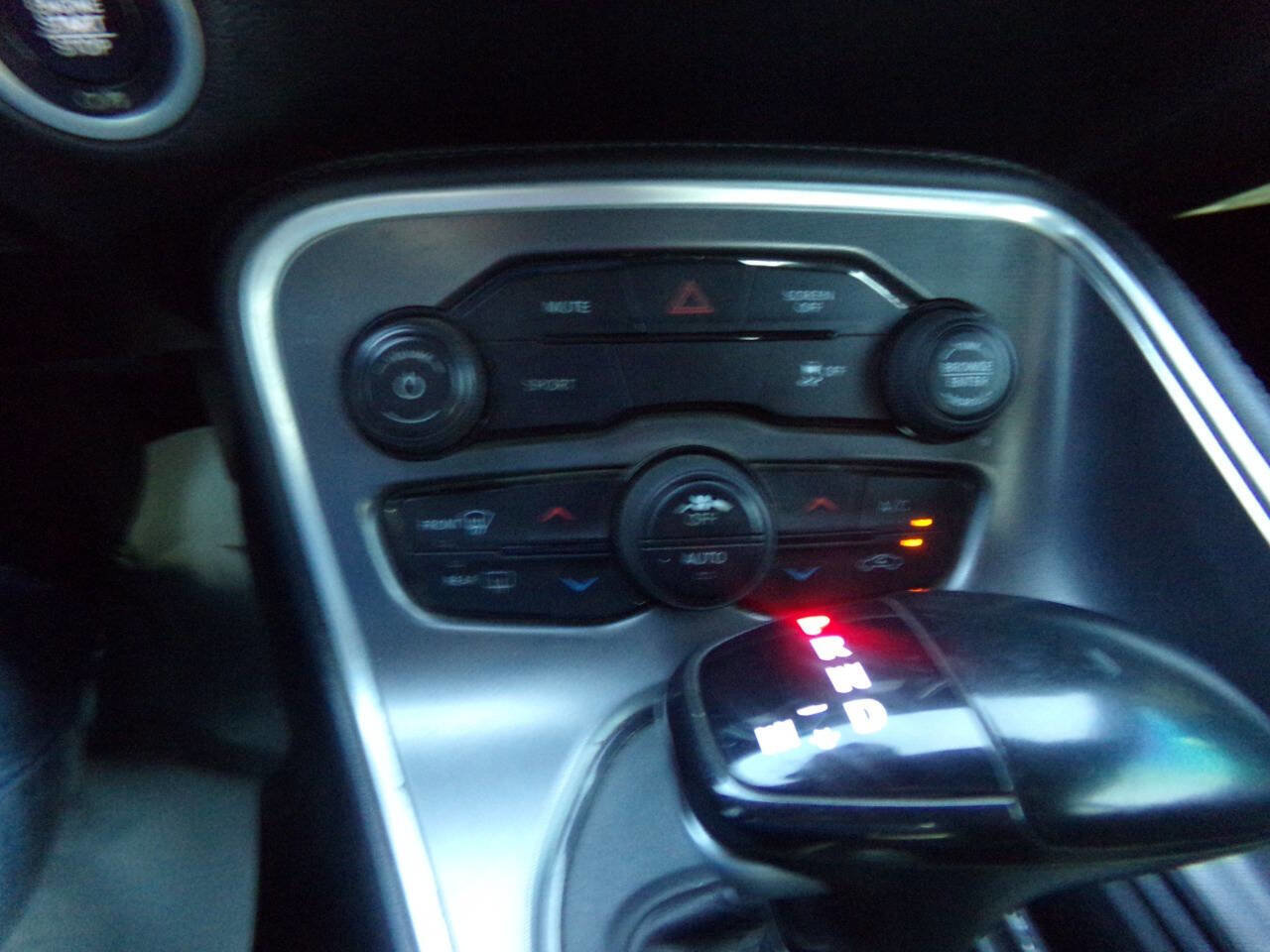 Used 2019 Dodge Challenger SXT w/ Blacktop Package image 44