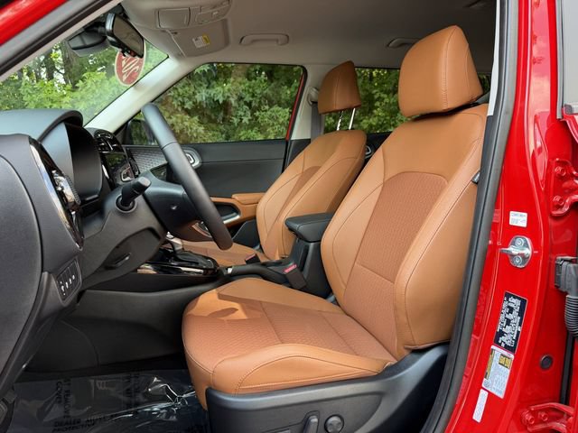 Certified 2025 Kia Soul EX FWD image 12