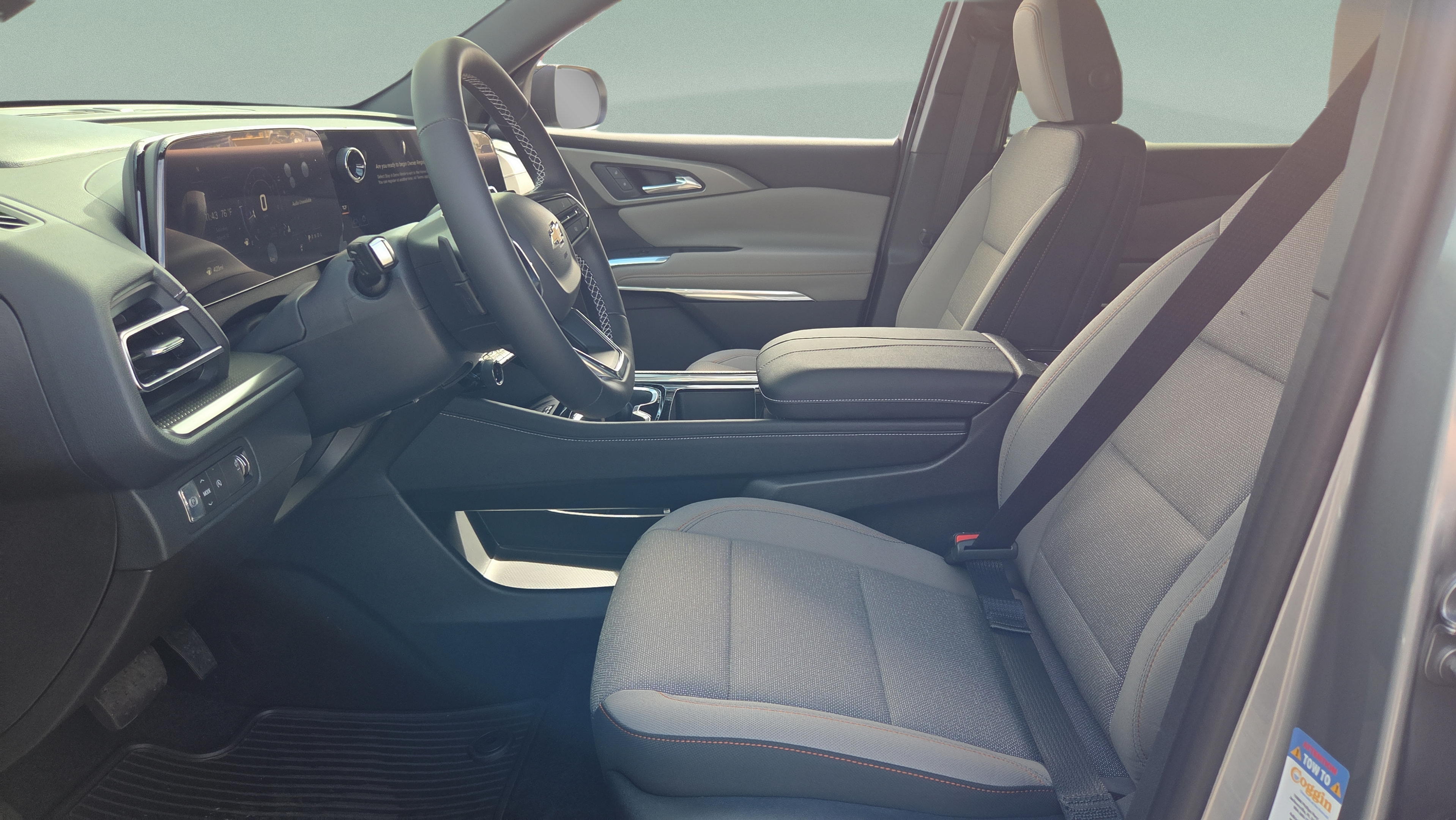 New 2026 Chevrolet Traverse LT w/ Driver Confidence Package FWD image 27