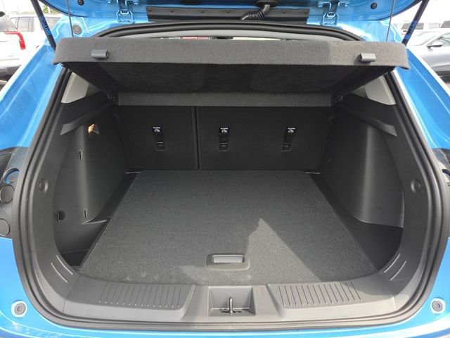 New 2026 Chevrolet Trax LT w/ Driver Confidence Package FWD image 25
