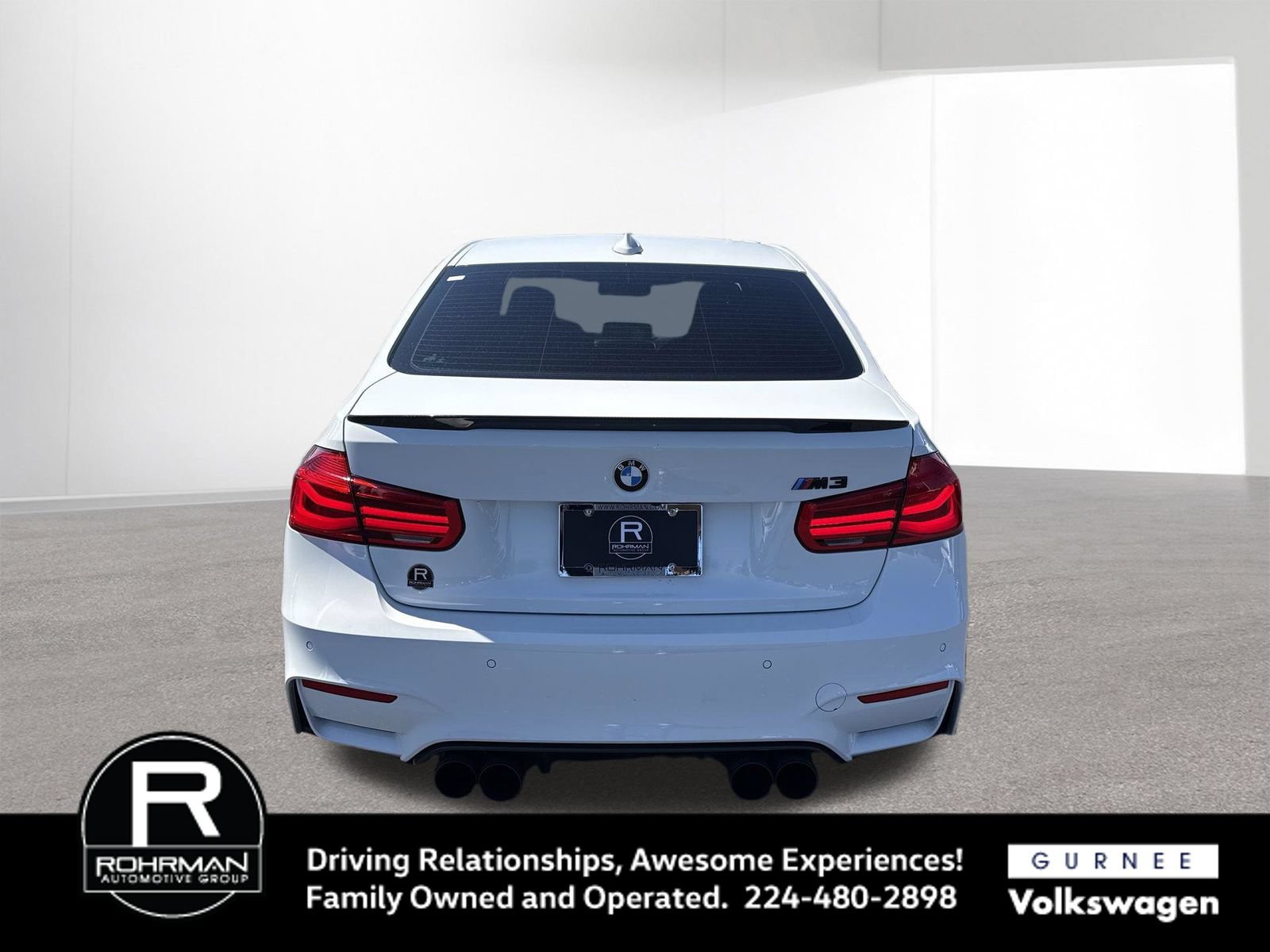Used 2018 BMW M3 RWD image 9