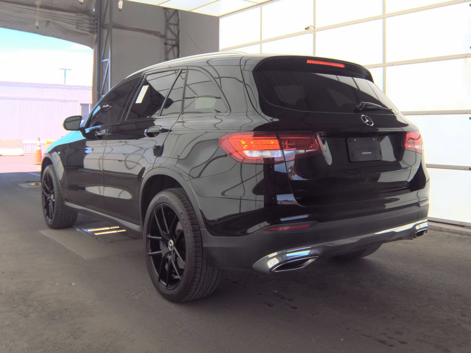 Used 2018 Mercedes-Benz GLC 300 image 6