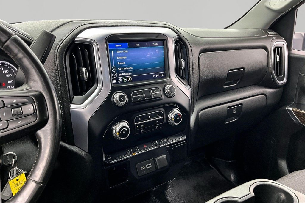 Used 2019 GMC Sierra 1500 SLE w/ X31 Off-Road Package AWD/4WD image 6