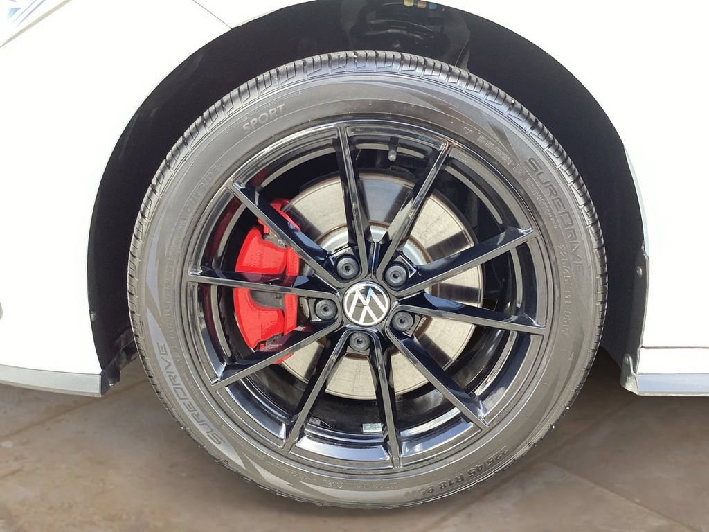 Used 2025 Volkswagen Jetta GLI Autobahn FWD image 31