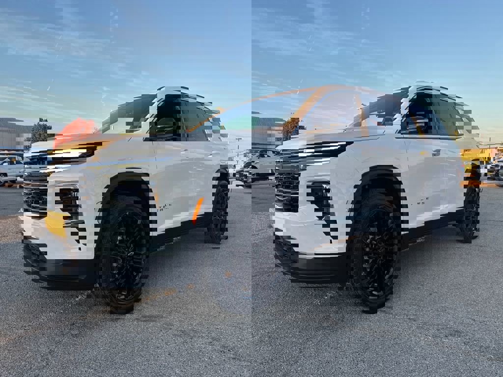 New 2026 Chevrolet Traverse LT w/ Driver Confidence Package