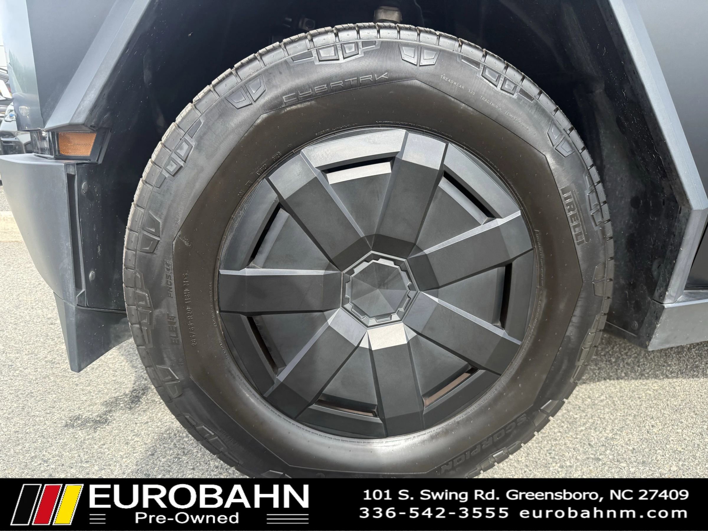 Used 2024 Tesla Cybertruck Cyberbeast AWD/4WD image 27