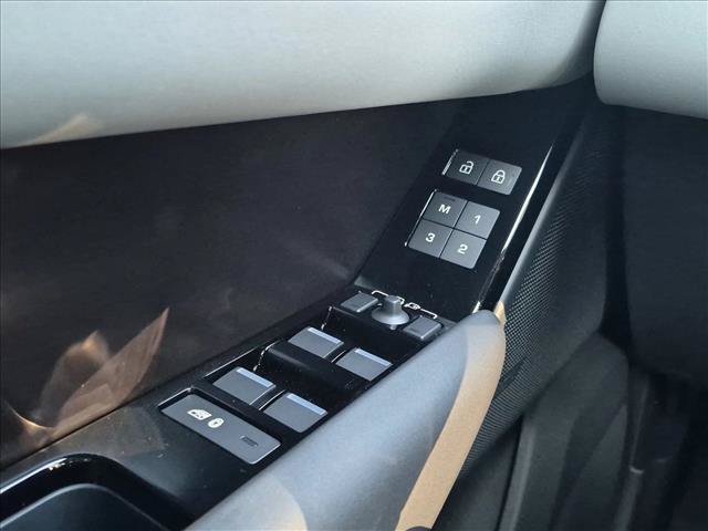 New 2026 Land Rover Range Rover Velar Belgravia AWD/4WD image 10