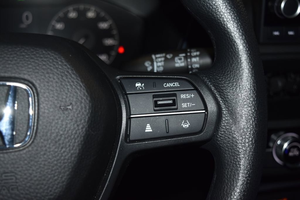 Used 2023 Honda CR-V LX image 9