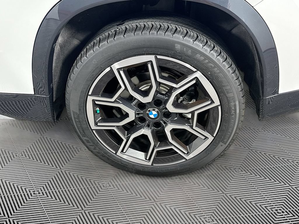 Used 2025 BMW X1 xDrive28i AWD/4WD image 39