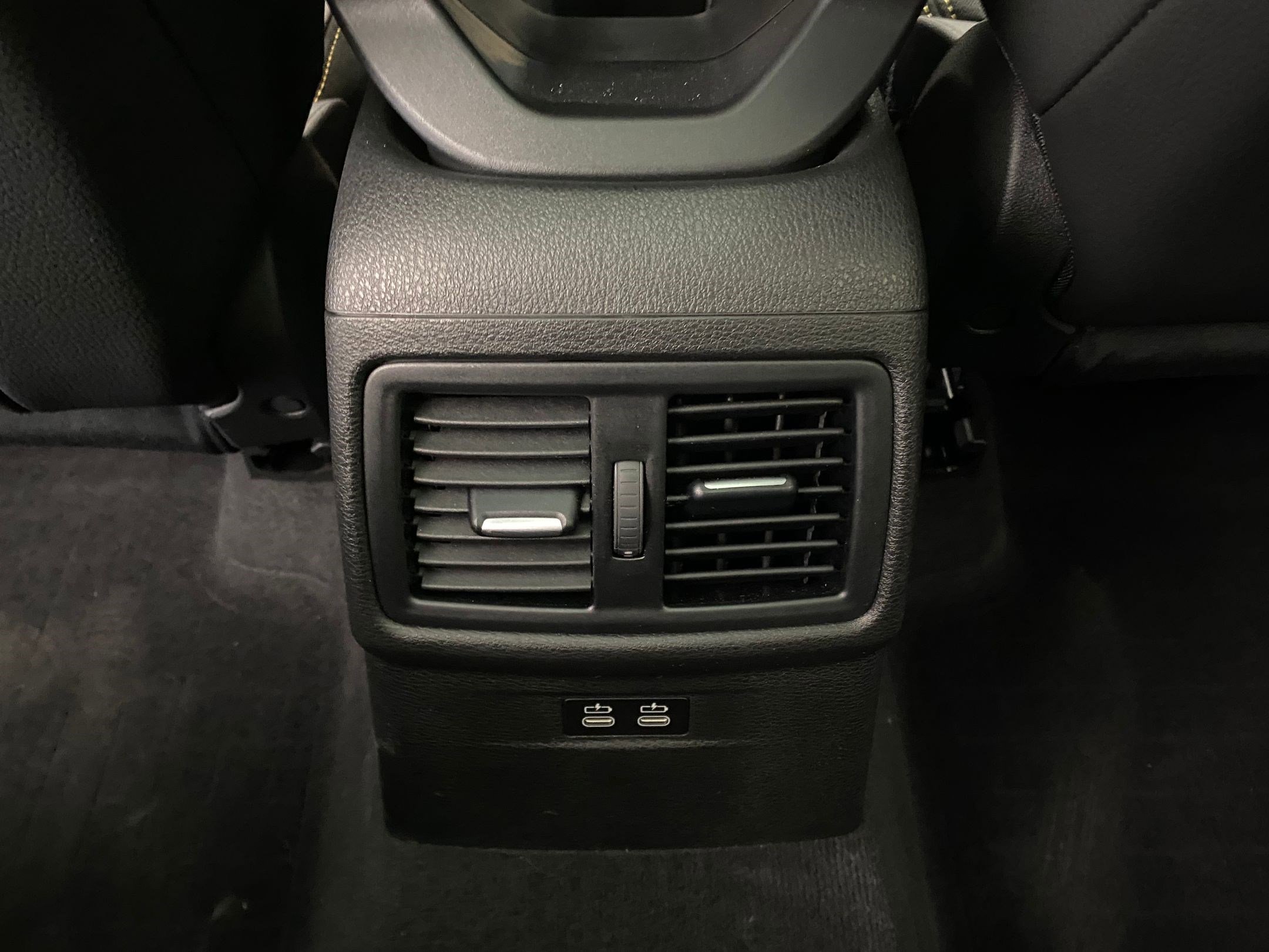 Certified 2023 BMW X2 xDrive28i w/ Edition Goldplay image 29