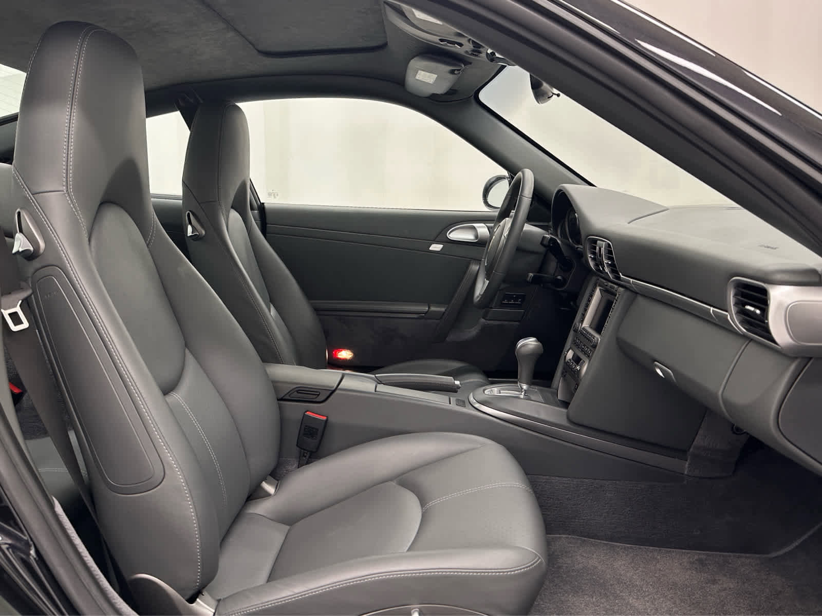 Used 2006 Porsche 911 Carrera S RWD image 16