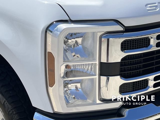 Used 2024 Ford F250 XLT w/ FX4 Off-Road Package AWD/4WD image 9