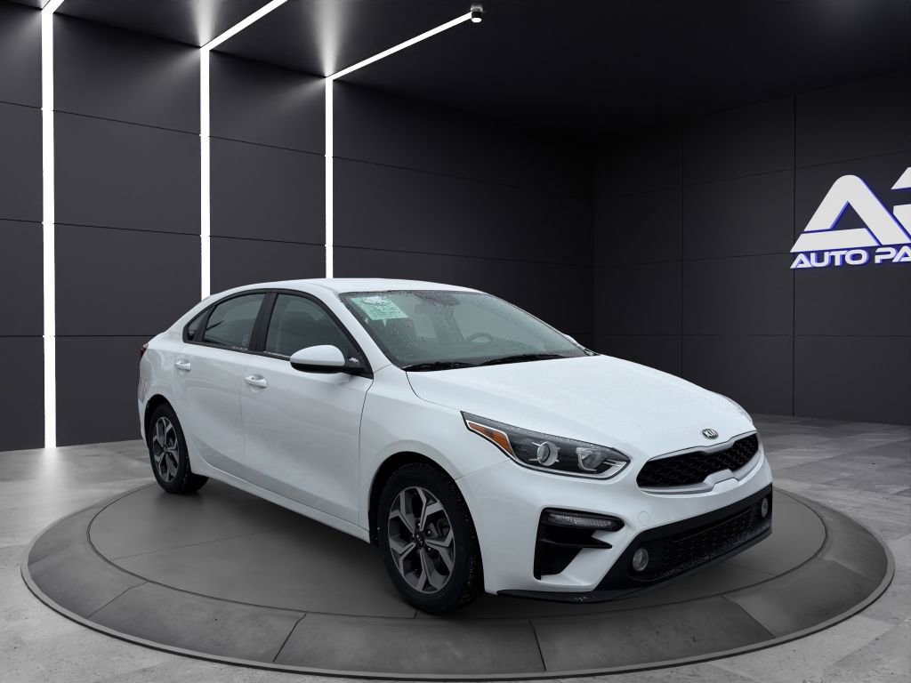 Used 2021 Kia Forte LXS image 3