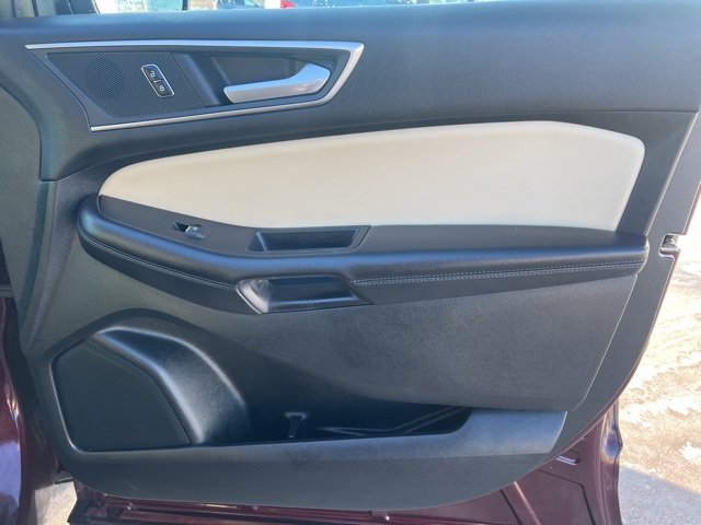 Used 2024 Ford Edge SEL w/ Convenience Package image 10