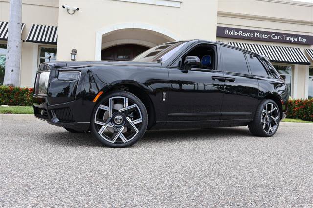 Certified 2026 Rolls-Royce Cullinan Black Badge AWD/4WD image 5
