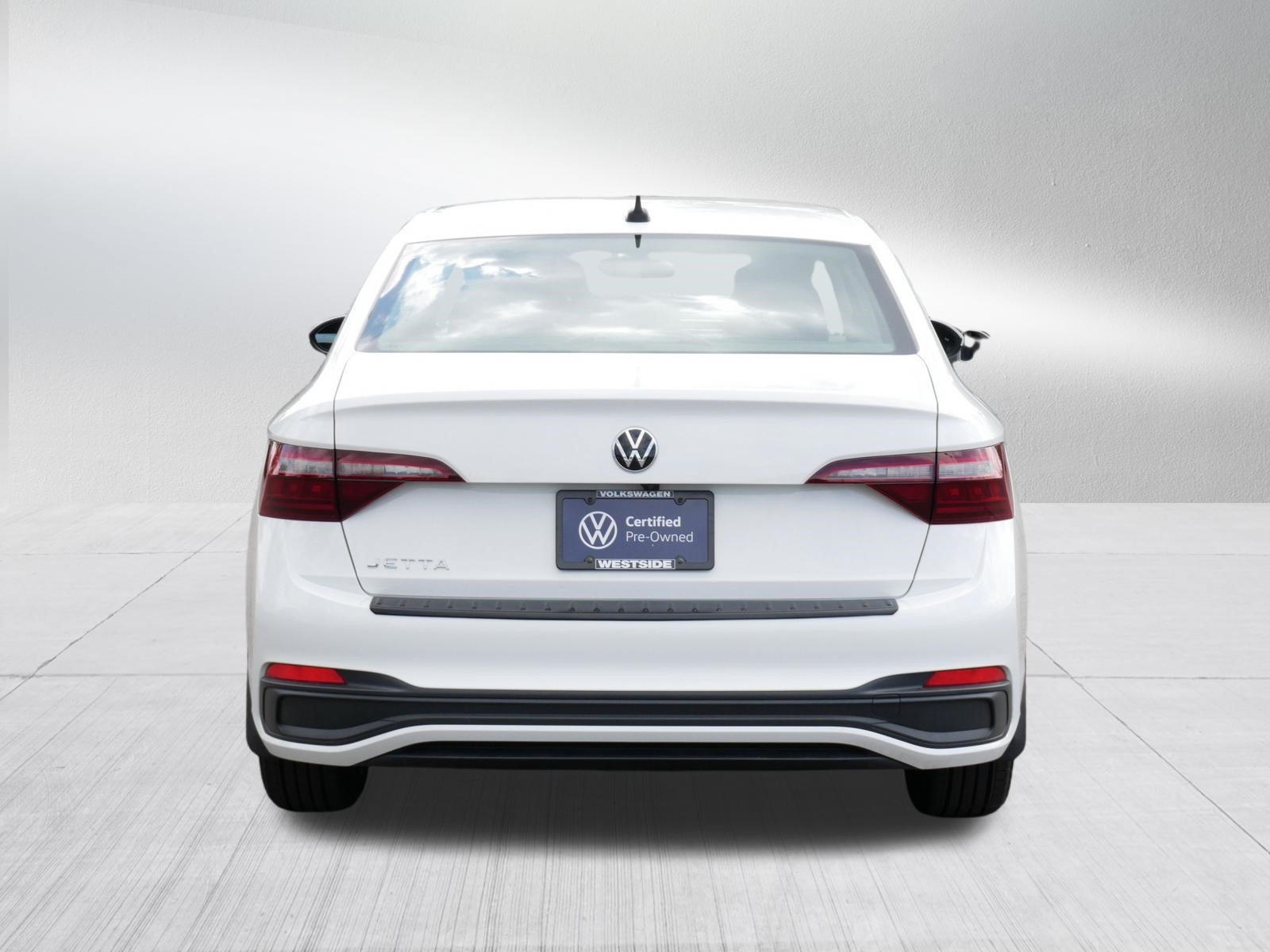 Certified 2023 Volkswagen Jetta S FWD image 6