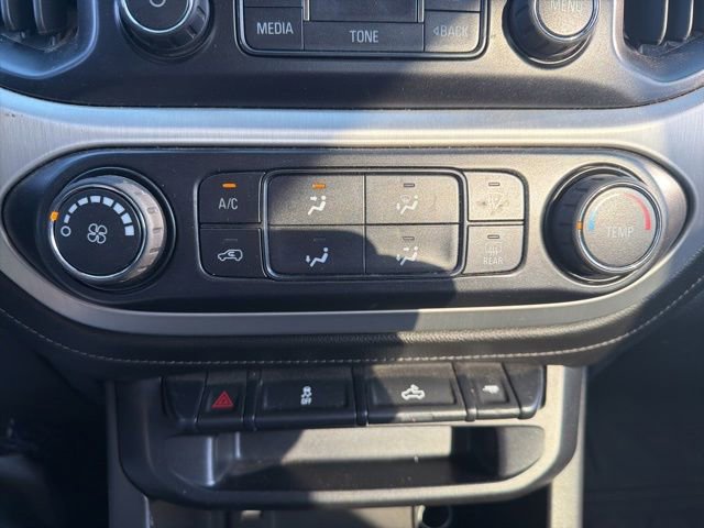 Used 2015 GMC Canyon SLE RWD image 23