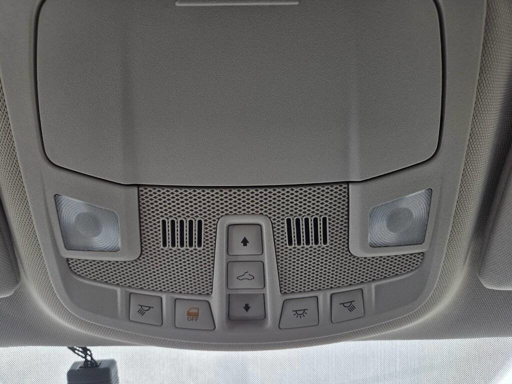 Used 2015 Ford Fusion SE w/ Equipment Group 201A image 31