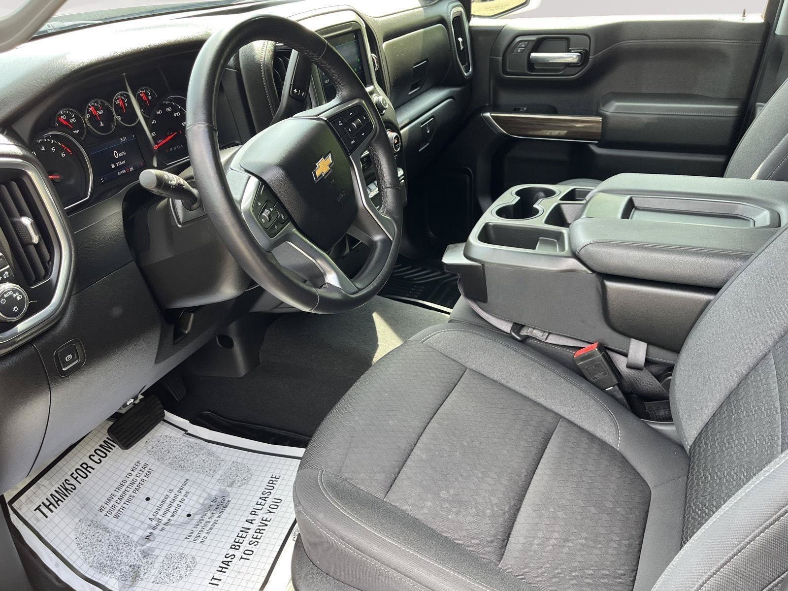 Used 2022 Chevrolet Silverado 1500 LT AWD/4WD image 23