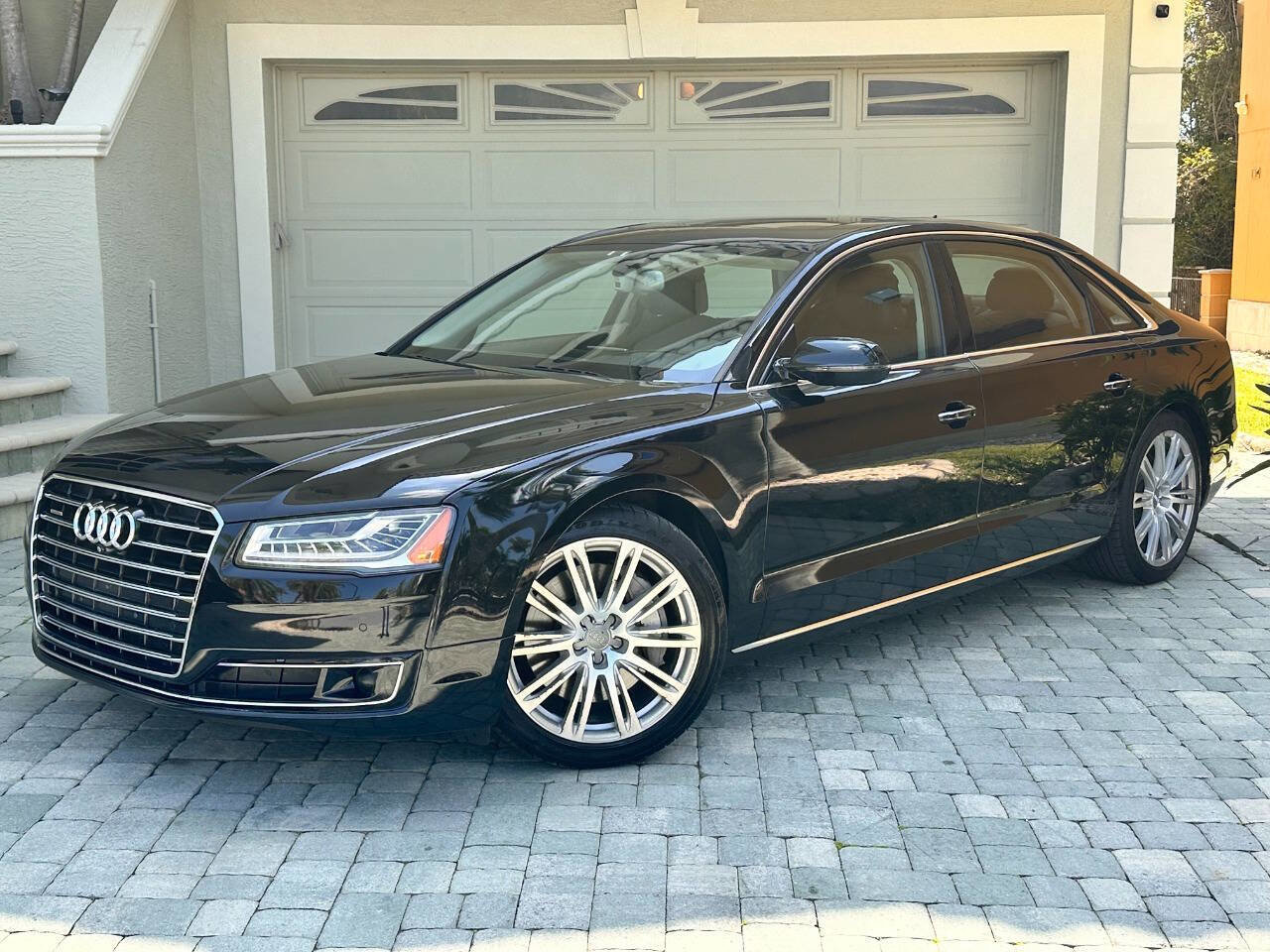 Used 2016 Audi A8 L TDI image 4