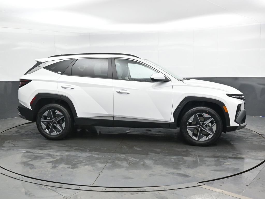 New 2026 Hyundai Tucson SEL image 3