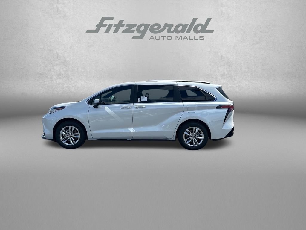 New 2026 Toyota Sienna Limited AWD/4WD image 4