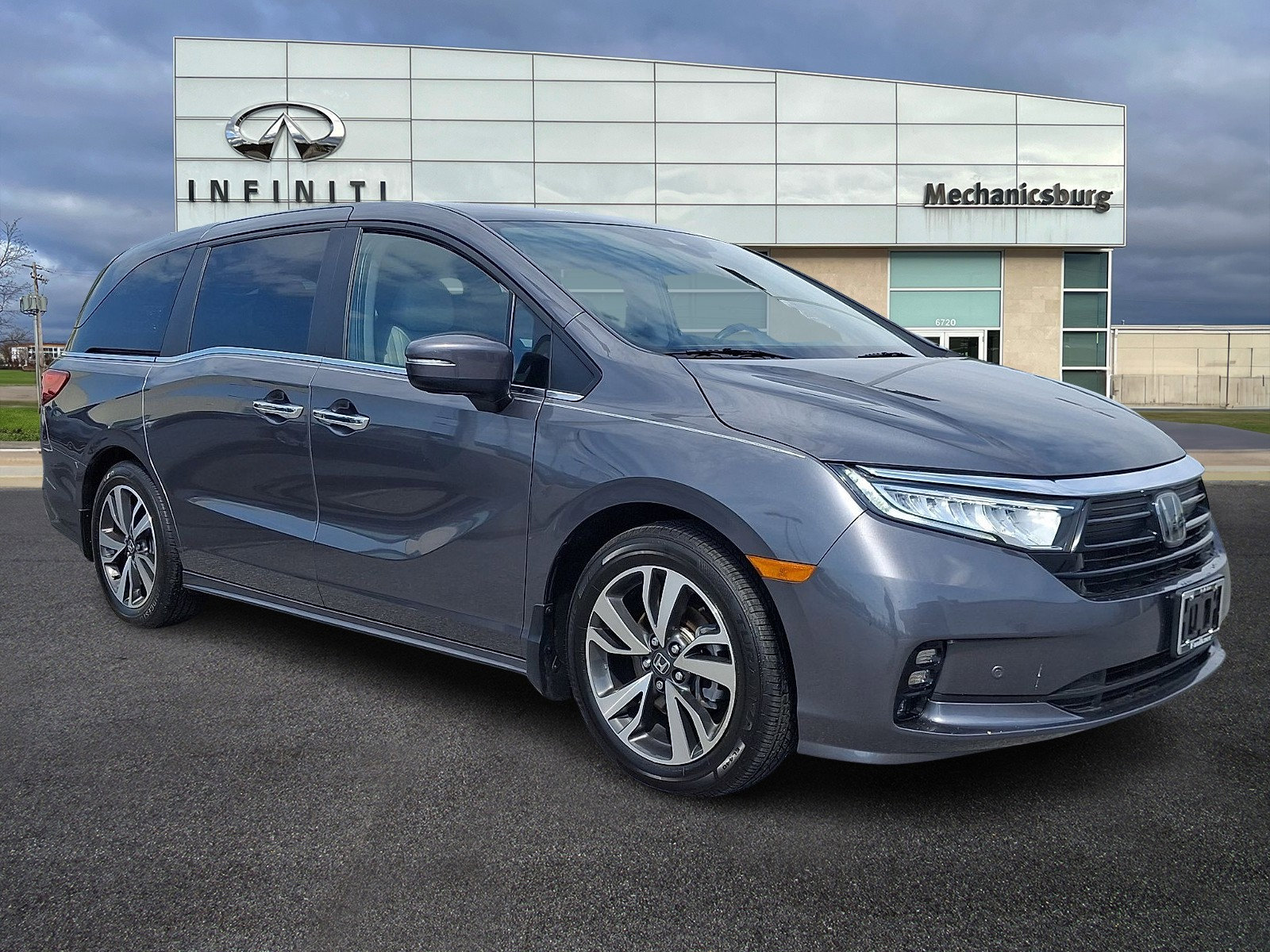 Used 2023 Honda Odyssey Touring image 1
