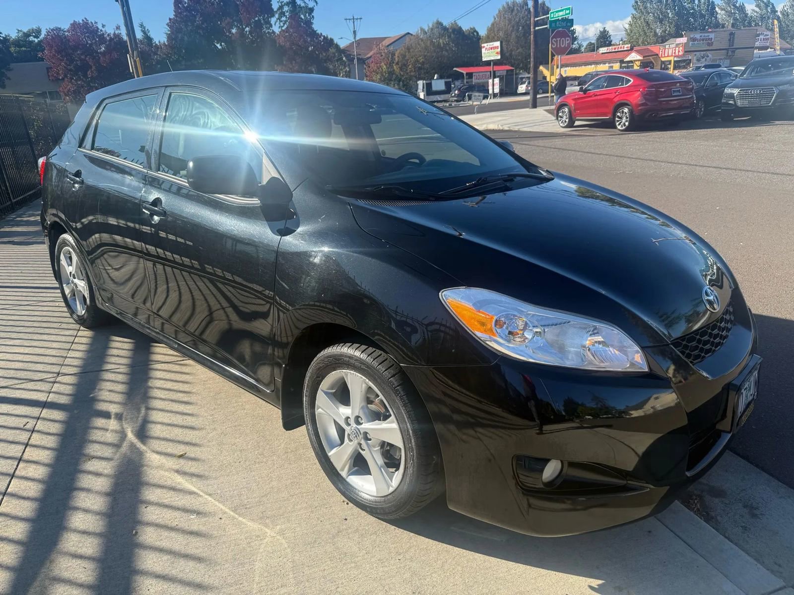 Used 2012 Toyota Matrix L image 2
