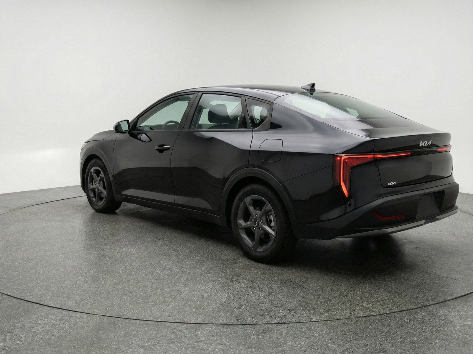 Used 2025 Kia K4 LXS image 6