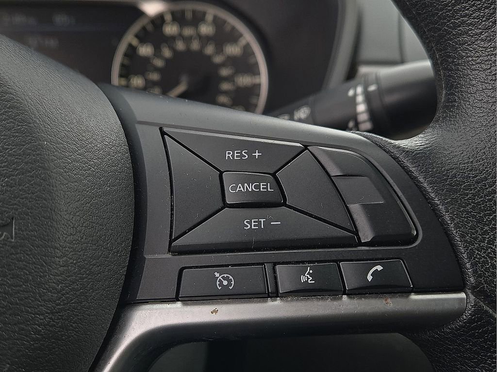 Used 2024 Nissan Altima 2.5 SV image 17