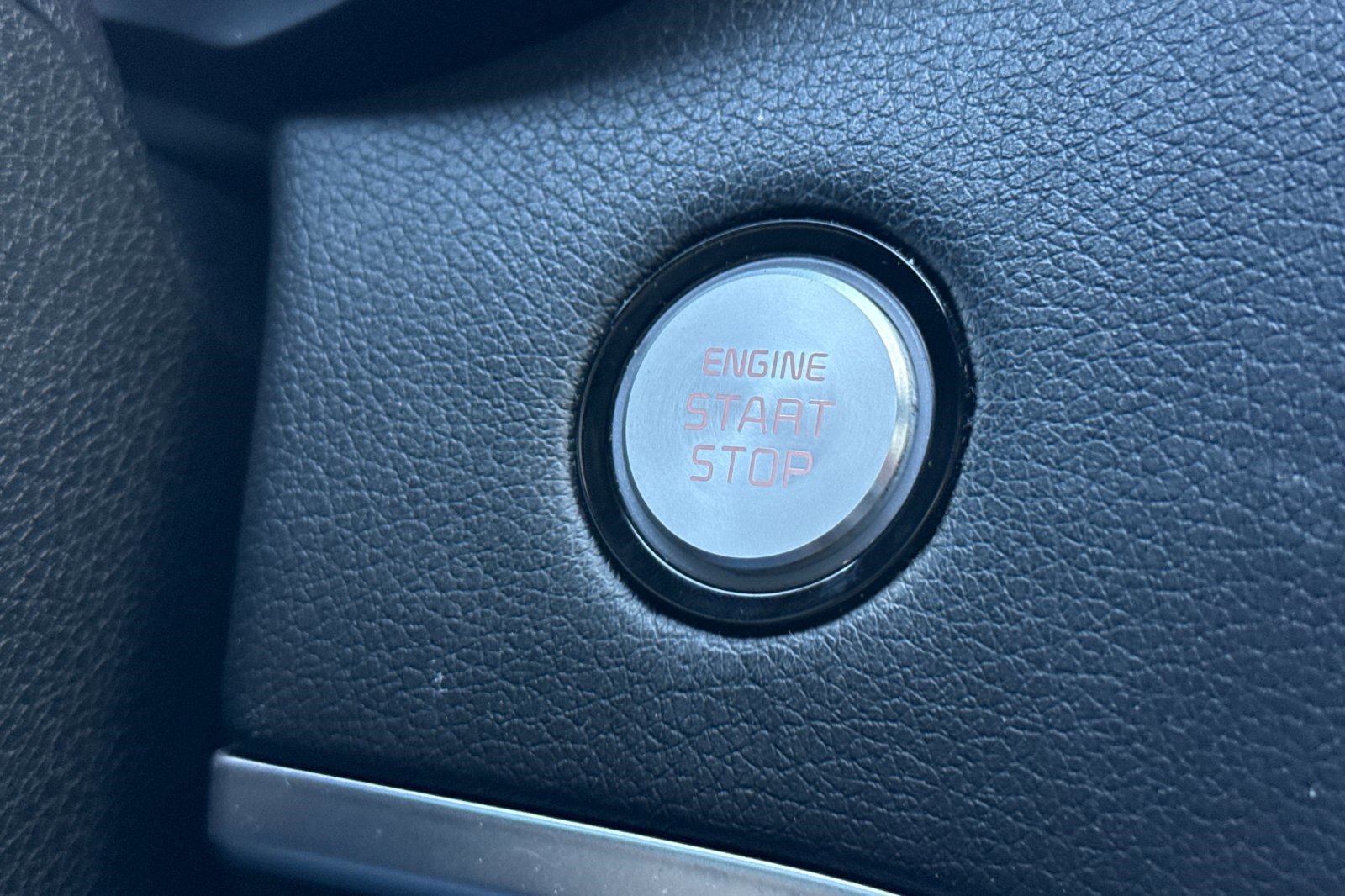 Used 2020 Kia Stinger GT-Line image 32