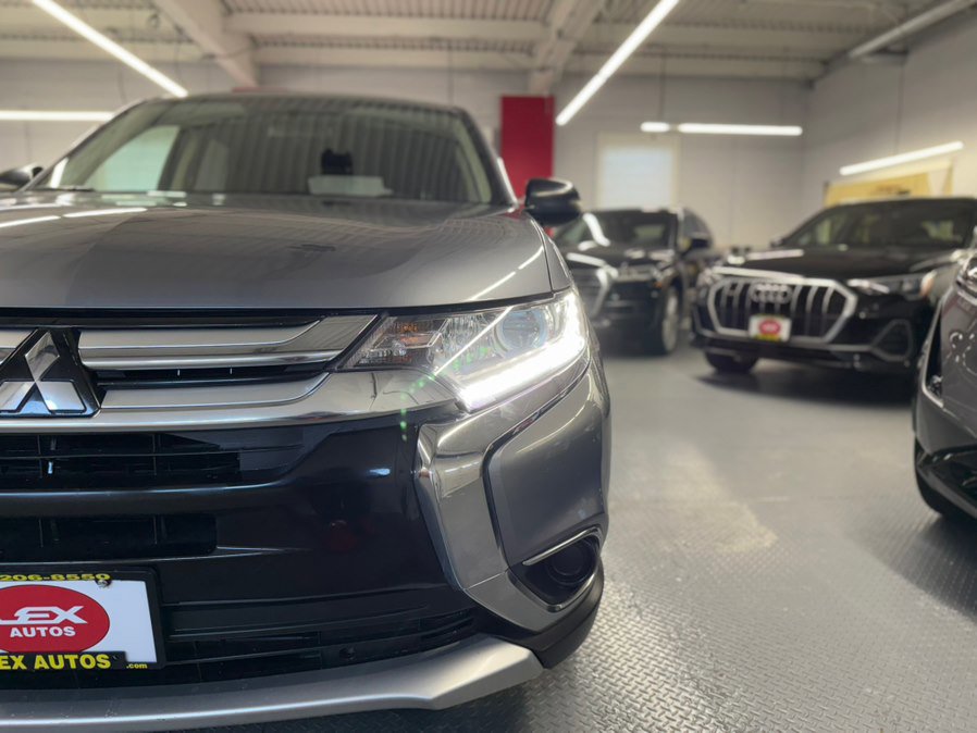 Used 2018 Mitsubishi Outlander ES image 14