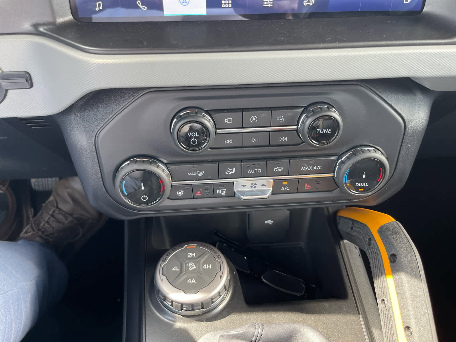 Certified 2022 Ford Bronco Badlands image 18