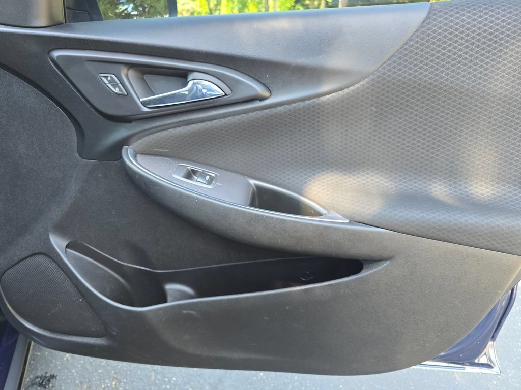 Used 2018 Chevrolet Malibu LT FWD image 22