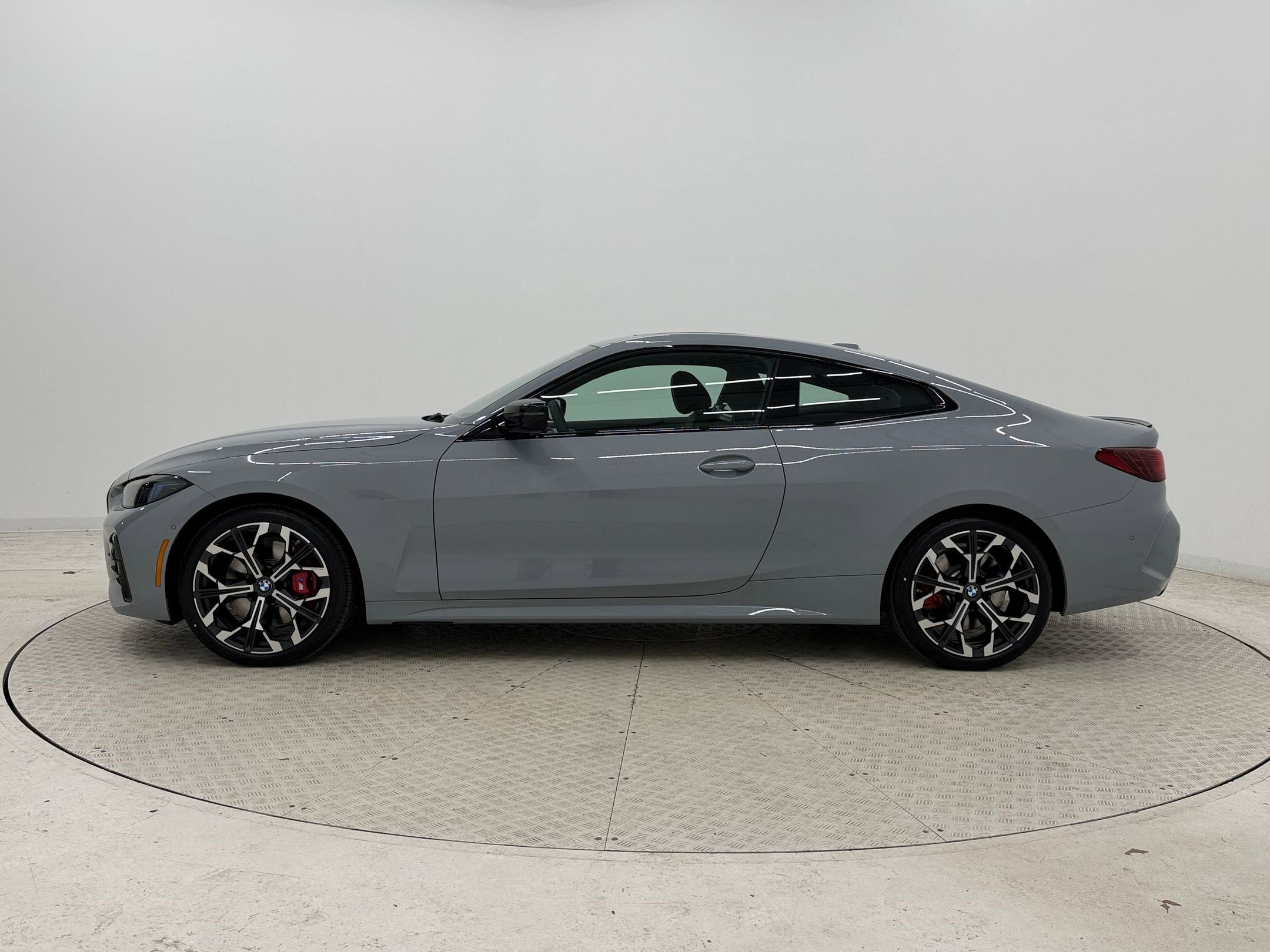 New 2026 BMW 430i xDrive Coupe w/ M Sport Package AWD/4WD image 2