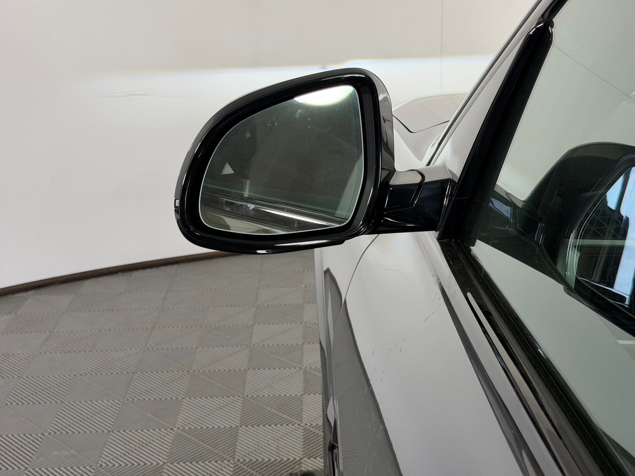 New 2026 BMW X5 sDrive40i image 23